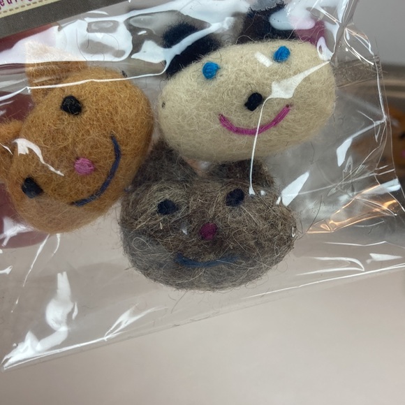 Cat Faces Embellishments Needle Felting 100% Wool Felt Crafts Dimensions - Picture 5 of 13